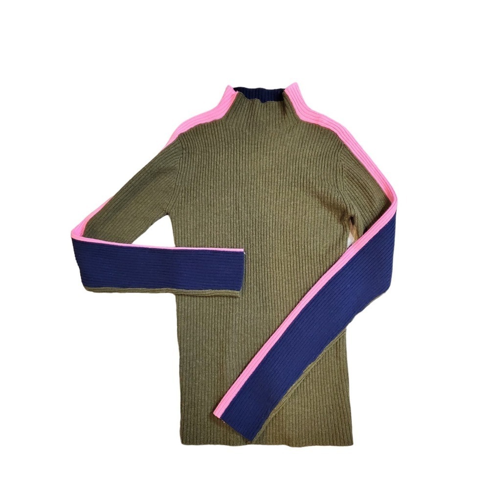 Vilagallo Olive Green Ribbed Sweater with Navy Sleeves and Pink Trim